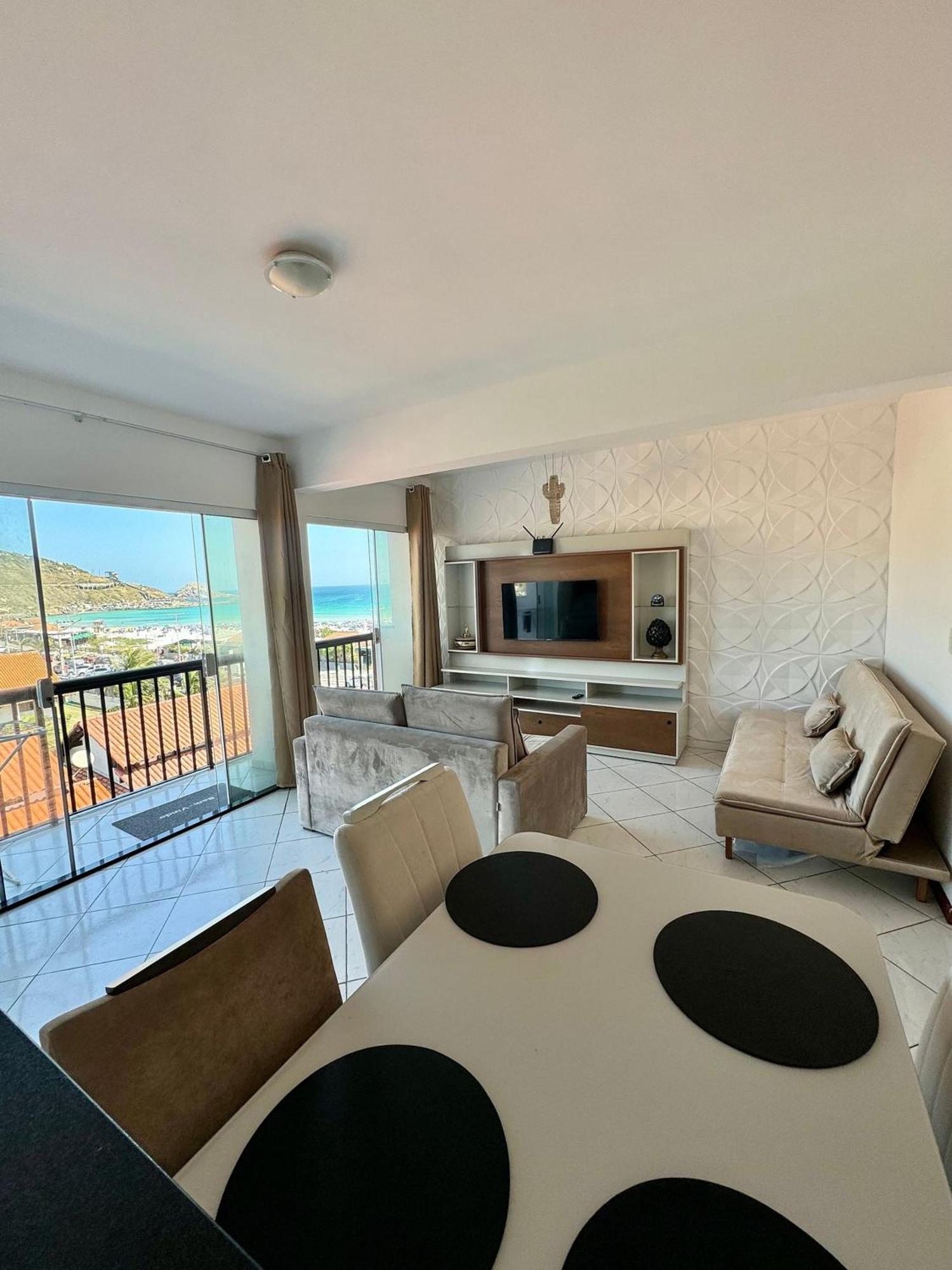 Apartamento com Vista do Mar